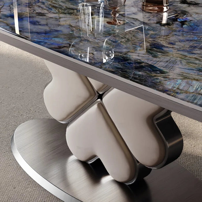 Exclusive Dinning Table