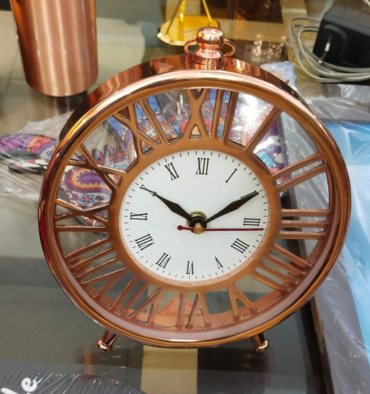 Table Clock in copper For Gifting