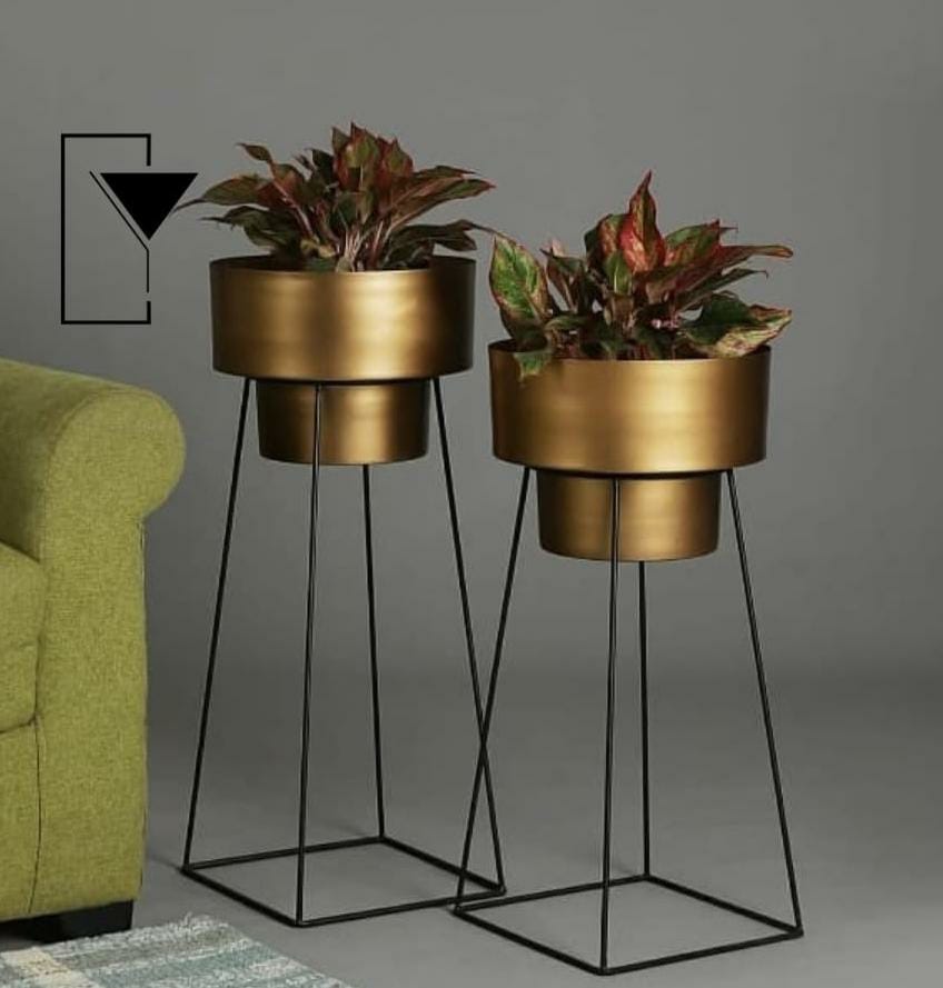 Brass Antique Finish Metal Planter(Set of 2)