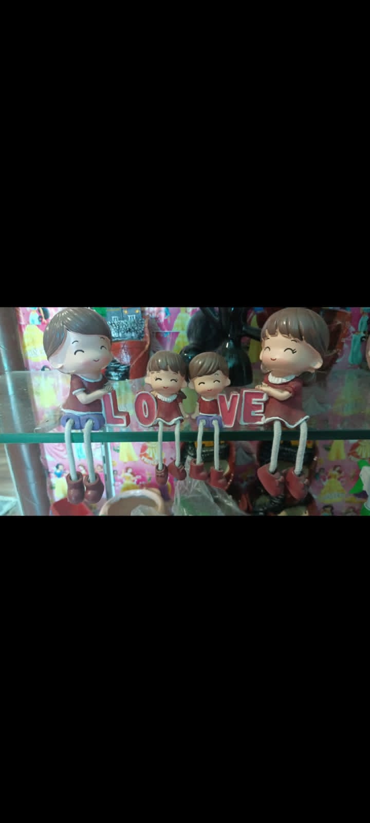 PC Home Decor | Set of 4 Polyresin Family Love Table Top Decor, Red