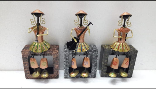 PC Home Decor | Set of 3 Musician With Moving Legs, Bronze