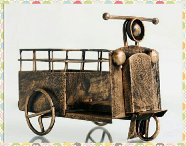 Spanish Bronze Scooter Server for Chic Dining Presentation