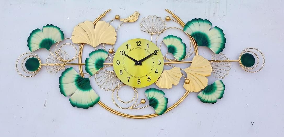 PC Home Decor | Leaf Wall Clock
