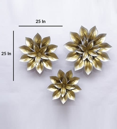Beautiful Metallic 3 Different Size Flower Wall Art Décor