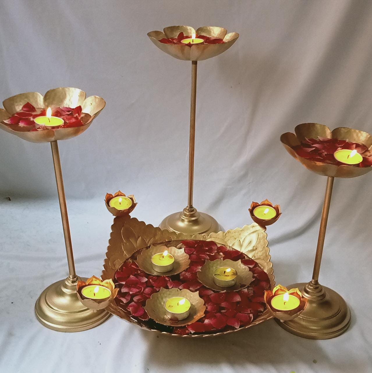 PC Home Decor | 6 piece Metal Urli Candle Set, Gold