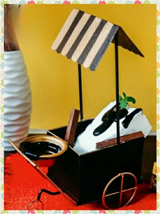 Ice Cream Cart Server for Charming Dessert Presentation