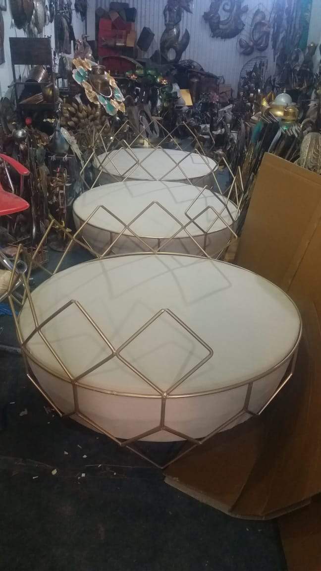 Metal Sofa With Mattress and 6 Cushions