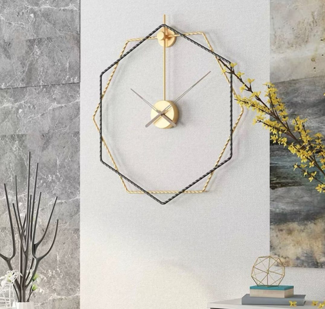PC Home Decor | Metal Minimal Hollow Wall Clock, Gold and Black