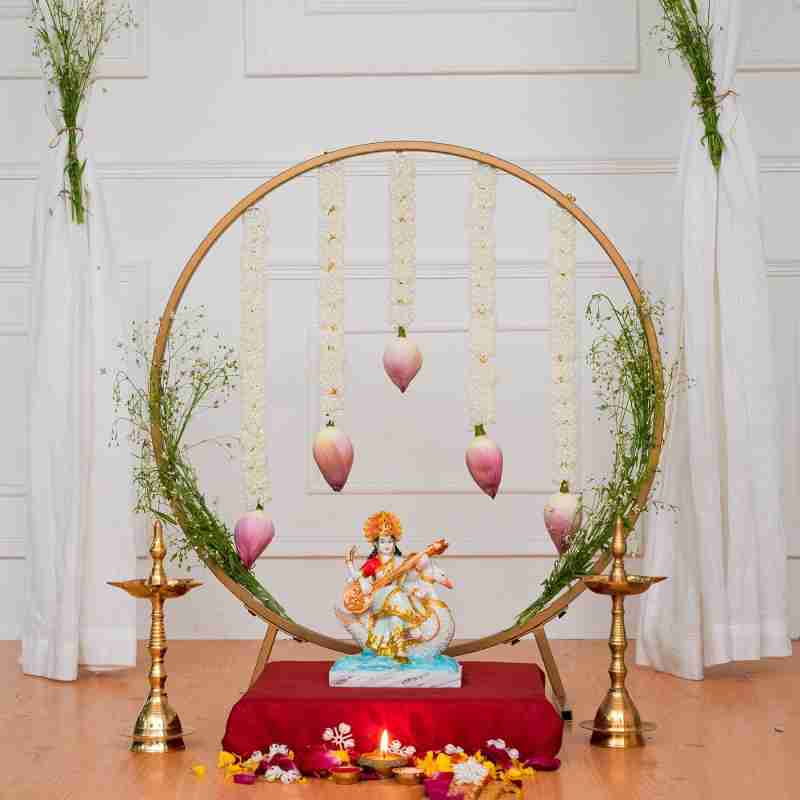 Circular Backdrop Stand For Navratri Mandap Decoration