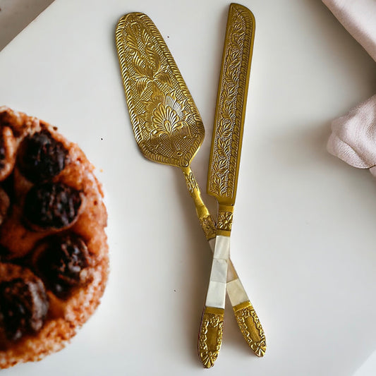 Set of 2 Cake Server in Brass