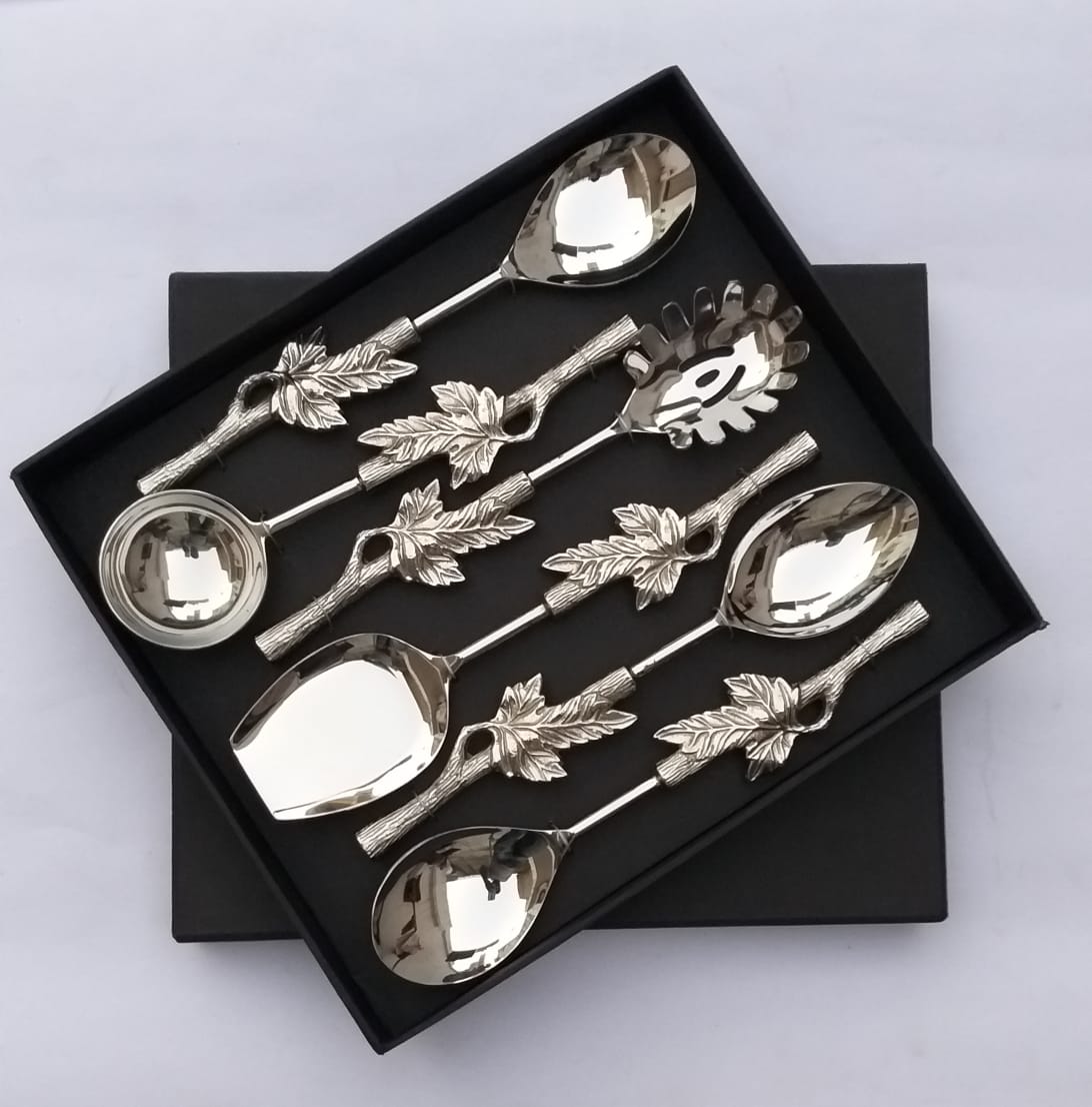 The One With Leaf Design
Serving Spoons Set Of 6 pcs With Gift Box