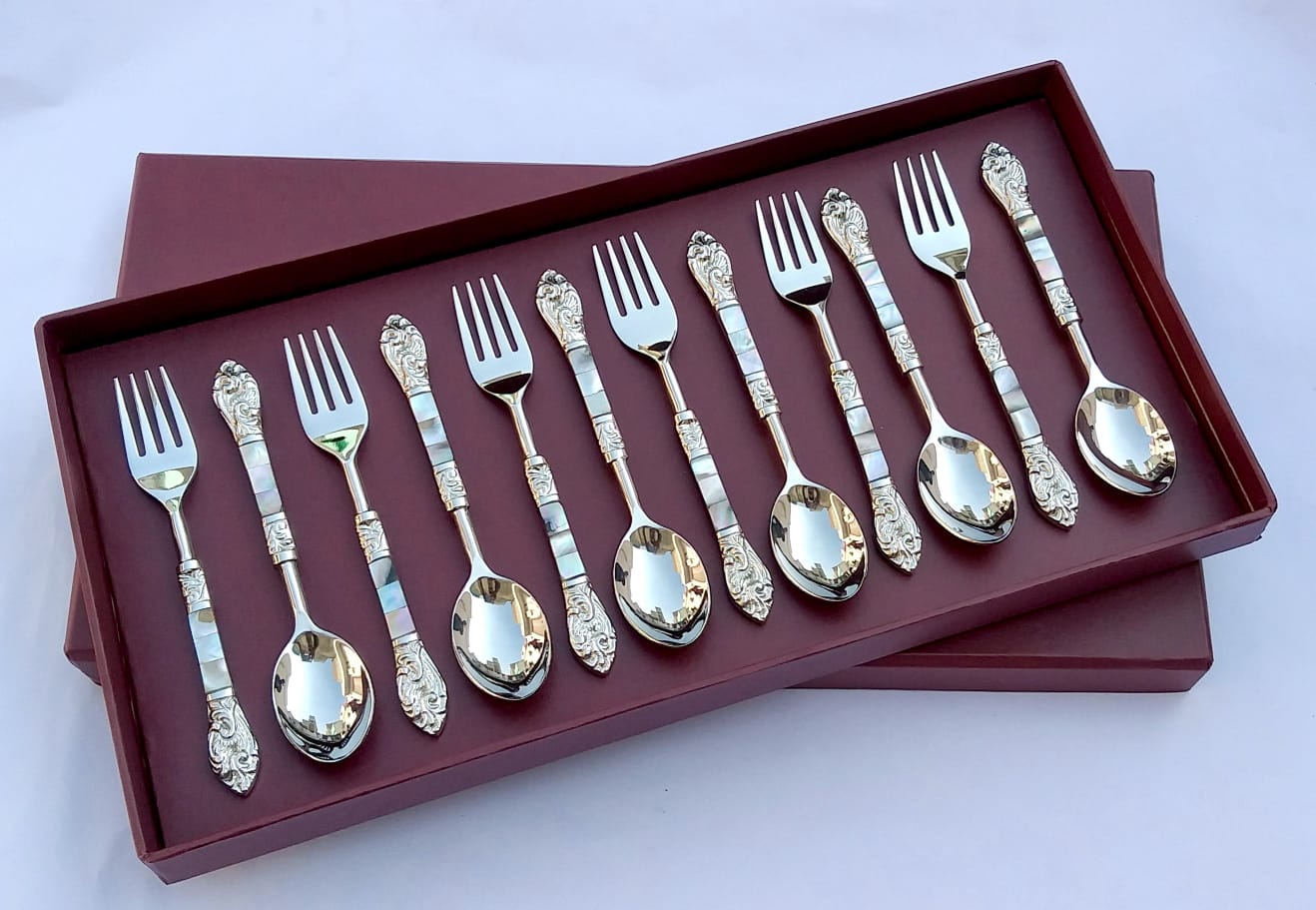 Elegant MOP Dinner Set -Timeless Sophistication for Memorable Meals(set of 18)