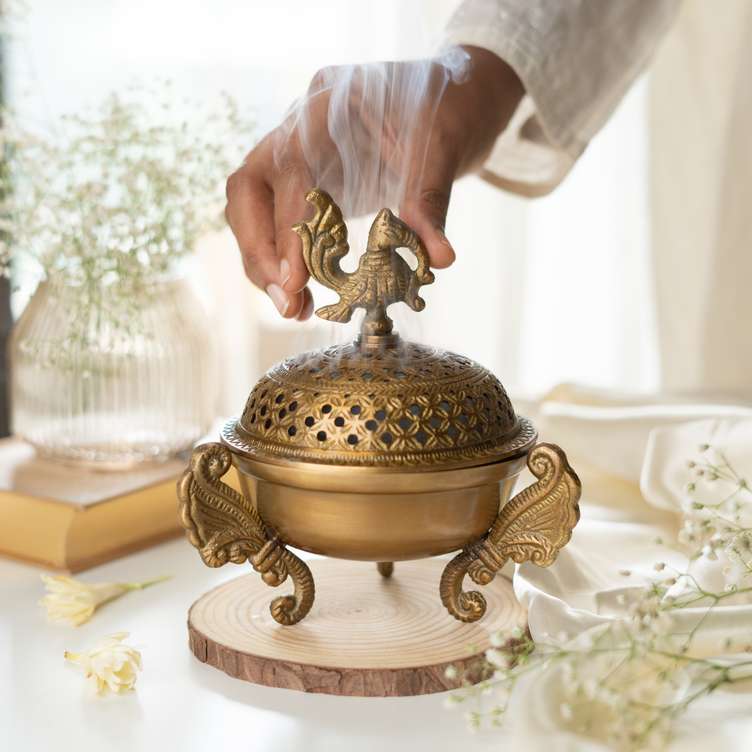 Peacock Brass Lubhdaan, Set of 20 pcs With Gift box packing