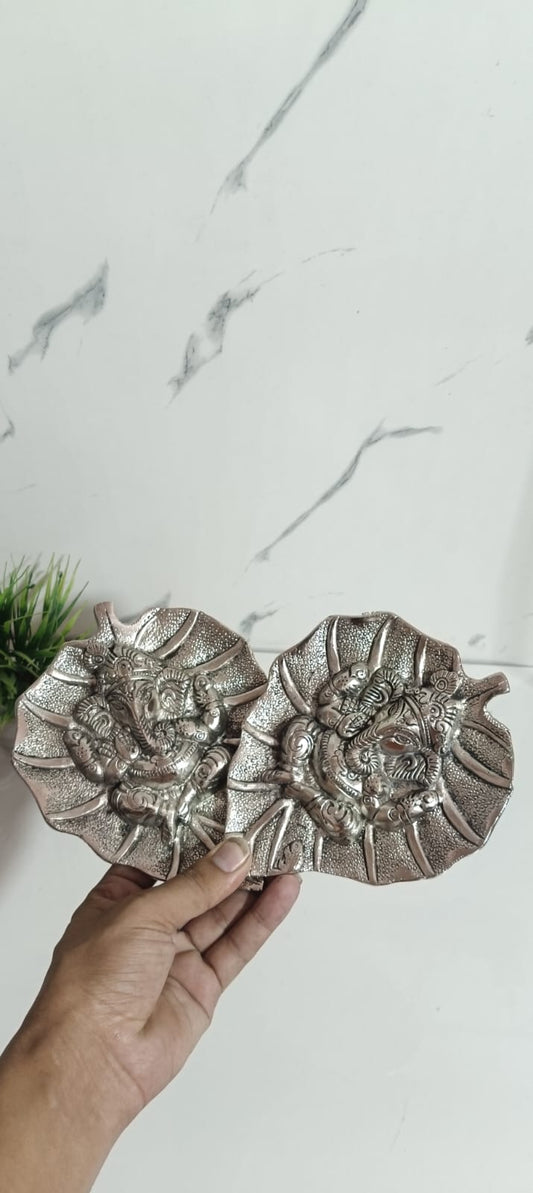 Wall Hanging Shree Vinayak Engraved Leaf,(Set of 10 pcs)