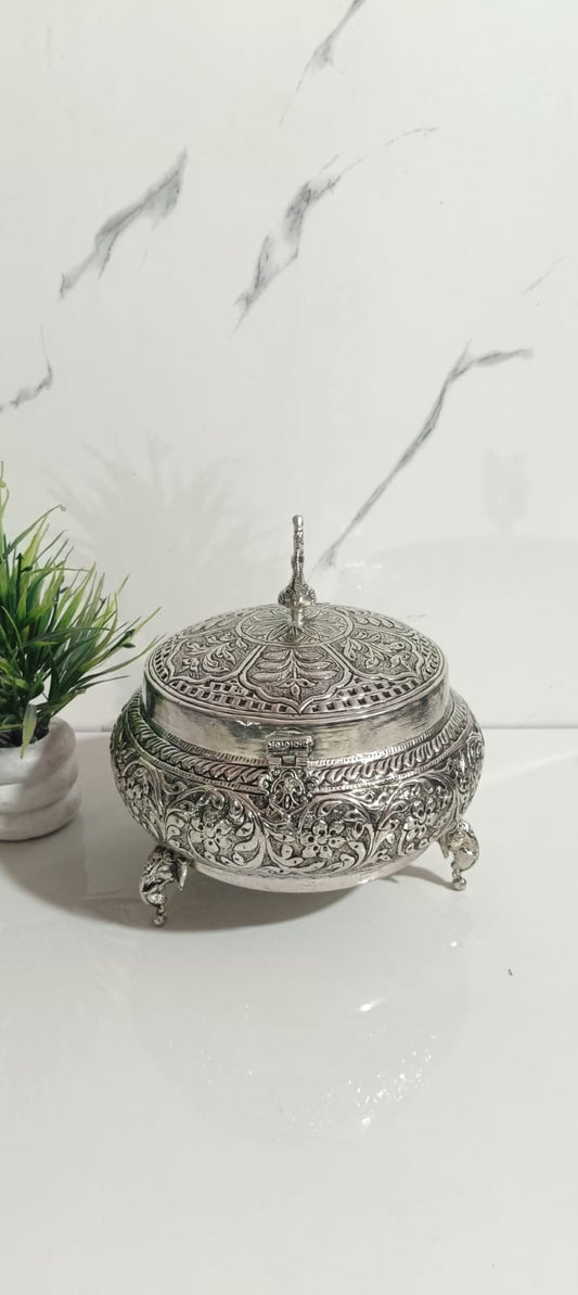 Handmade Antique-Finished Carved Dry Fruit Box