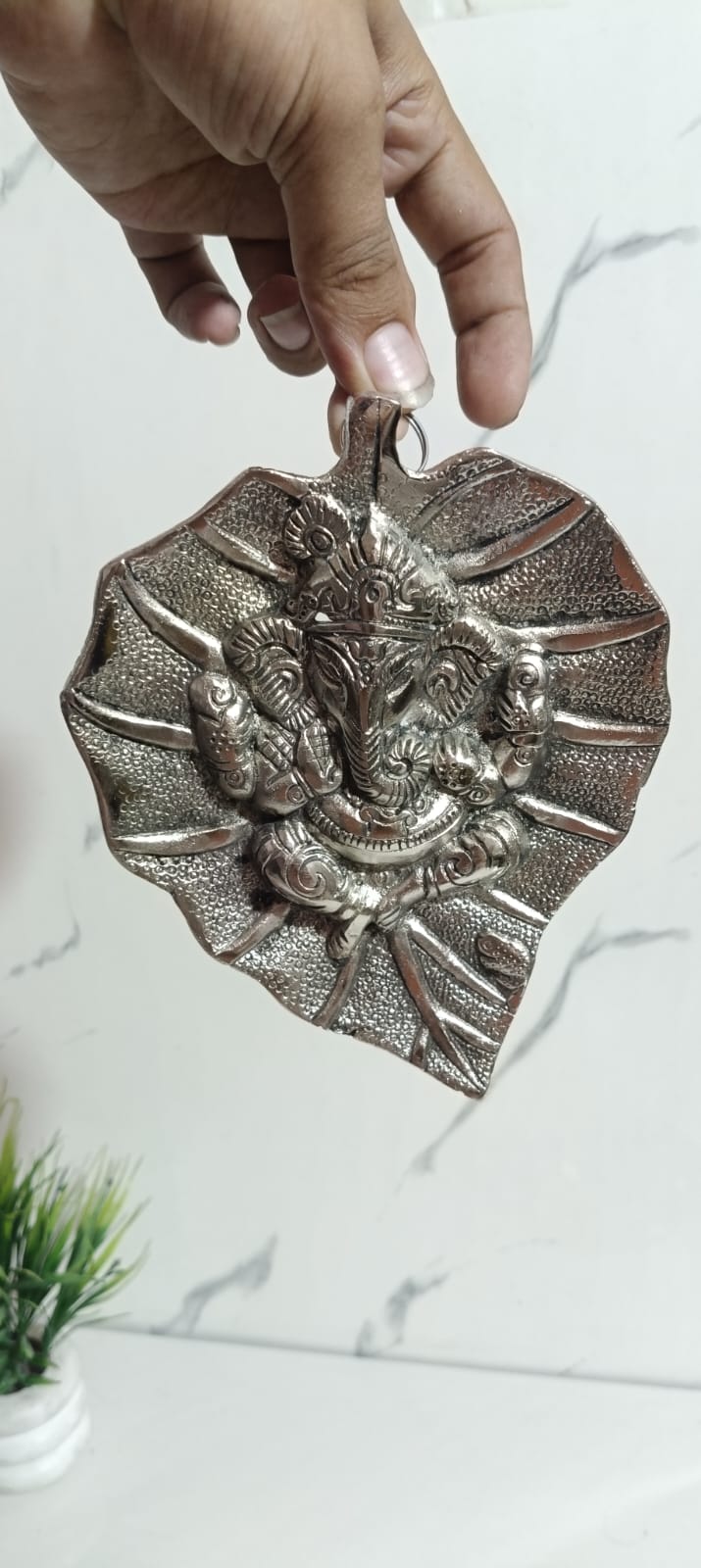Wall Hanging Shree Vinayak Engraved Leaf,(Set of 10 pcs)
