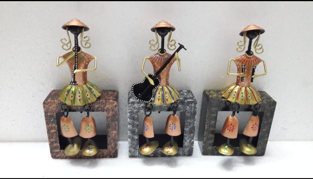 Set of 3 Metal Musician With Moving Legs, Gold