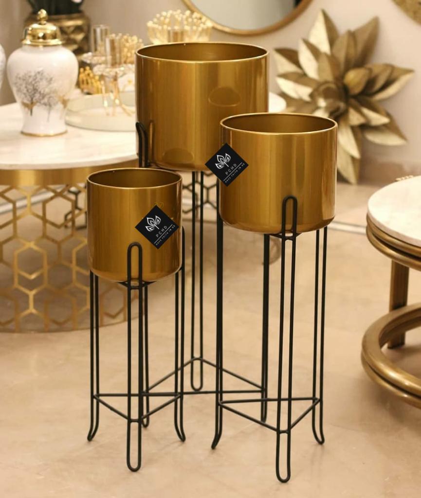 Elegant Electroplated Iron Planter Set, Gold and Black