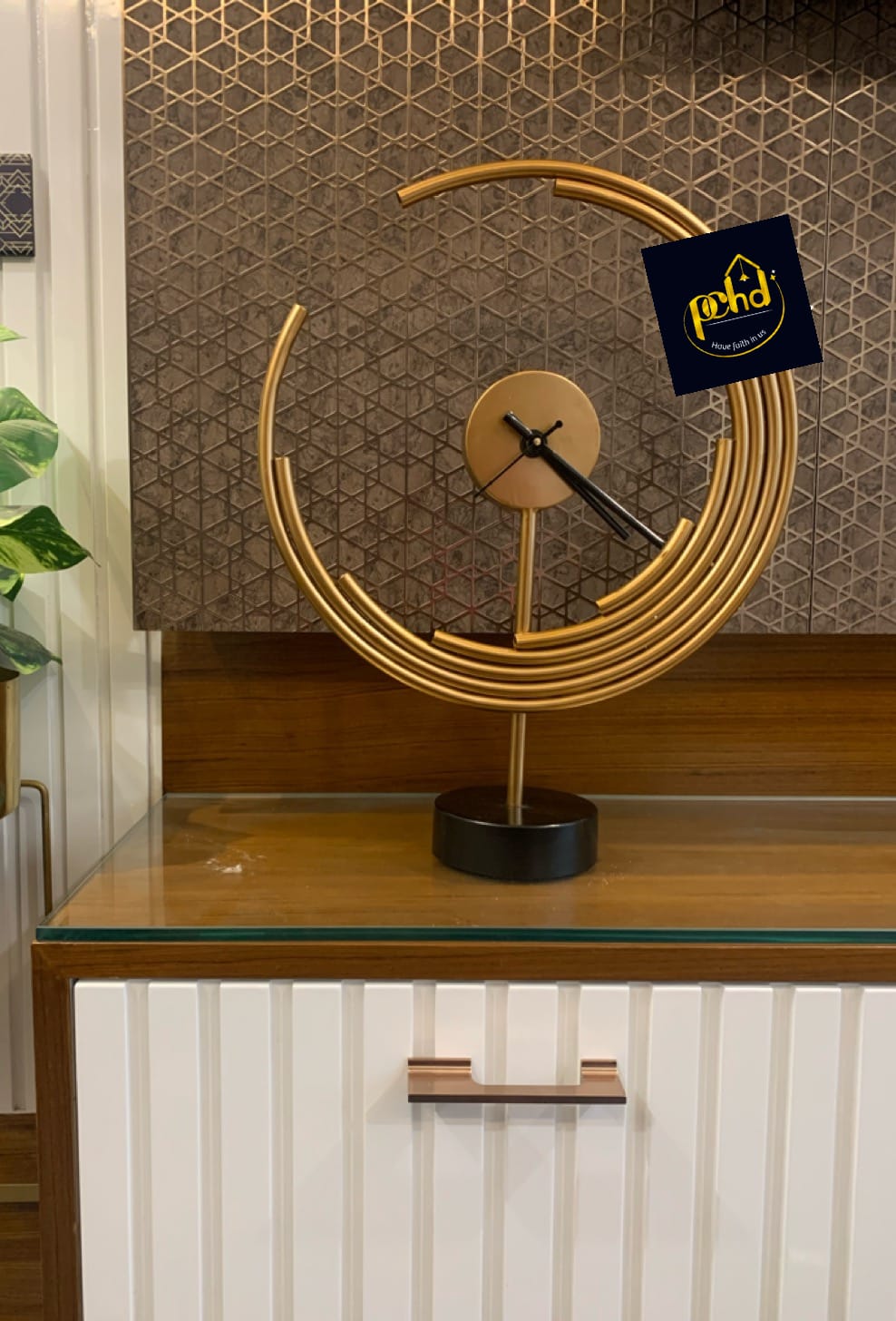 Table Wall Clock