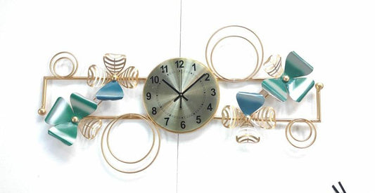 PC Home Decor | Metal Flower Wall Clock, Gold