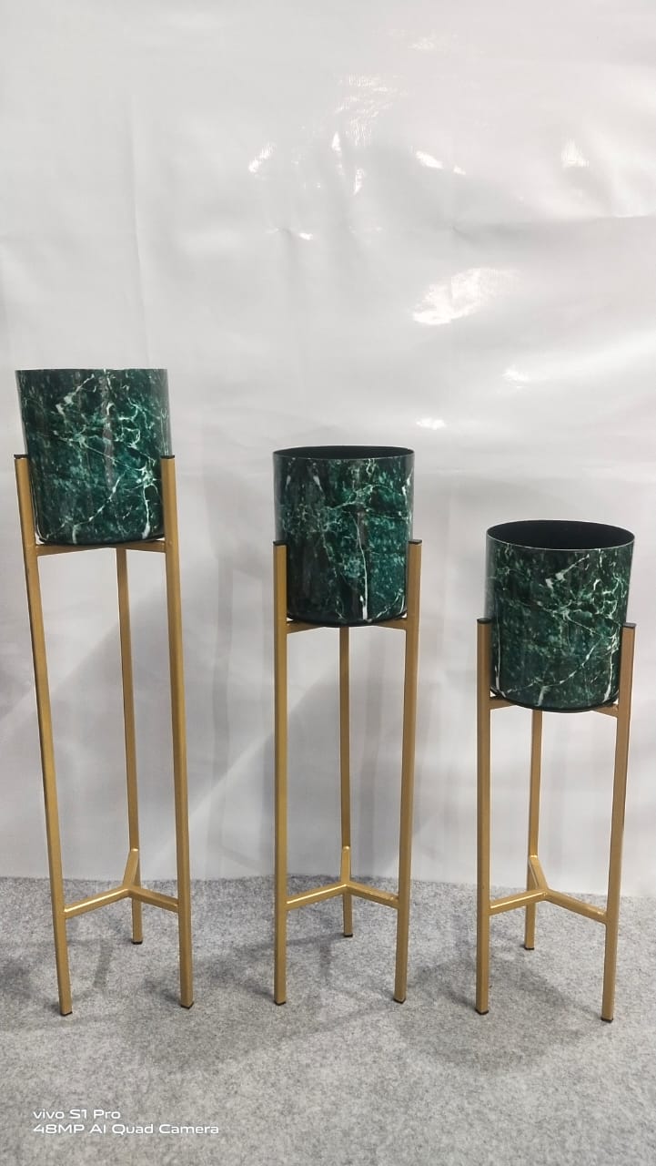 Enamel Meena Emrald Green Metal Planter set