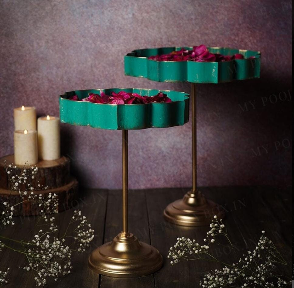 Traditional And Elegant Urli Stand