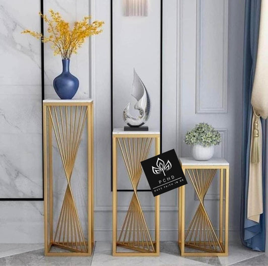 PC Home Decor | Metal Twisted Side Table, Gold