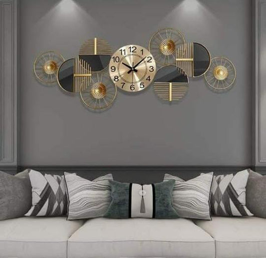 PC Home Decor | Medium Metal Zingo Design Wall Clock, Gold and Grey