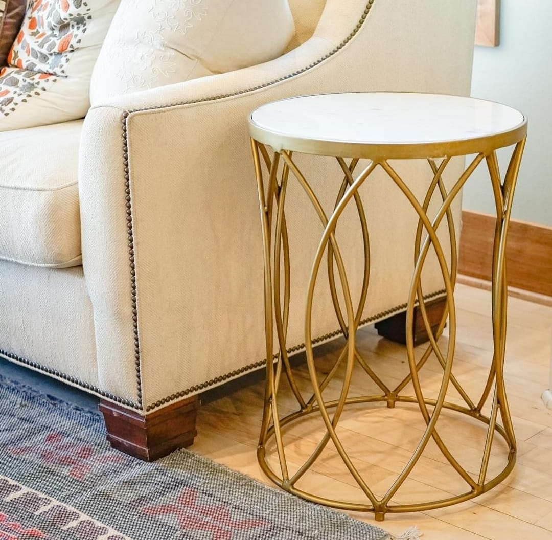 PC Home Decor | Metal Side Table with Curve Shape Stand and Marble Top, White and Gold
