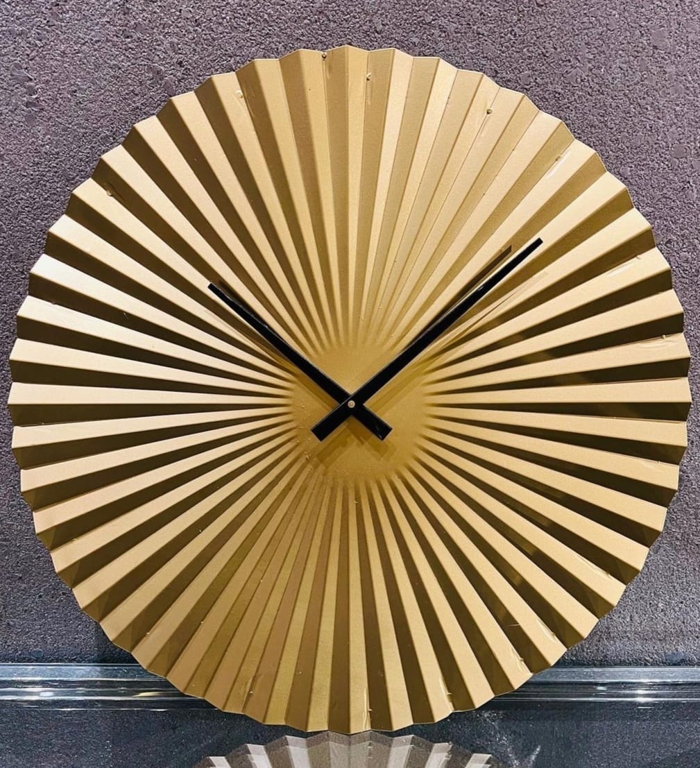 PC Home Decor | Gold Round Wall Clock